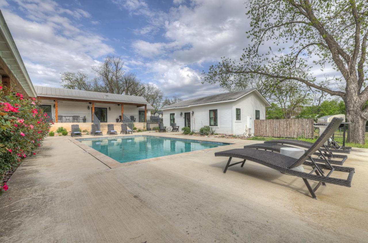 Schubert Inn Cottage - Pool - Walk To Main St Fredericksburg Exterior foto